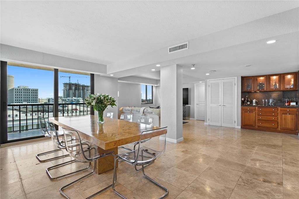 For Sale: $599,900 (3 beds, 2 baths, 1939 Square Feet)