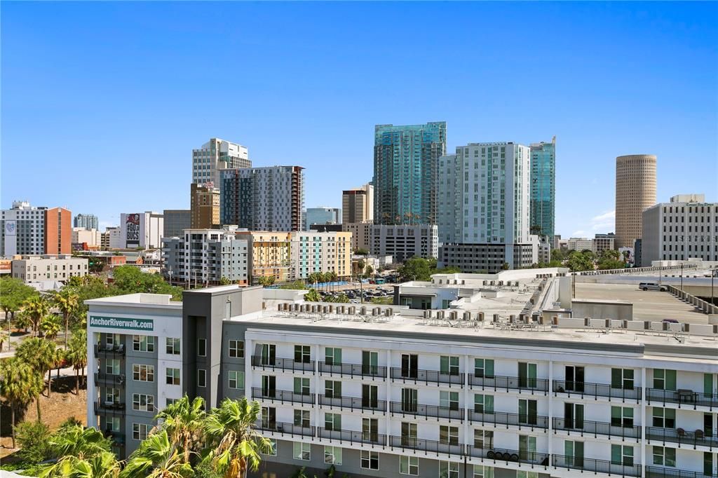 For Sale: $599,900 (3 beds, 2 baths, 1939 Square Feet)