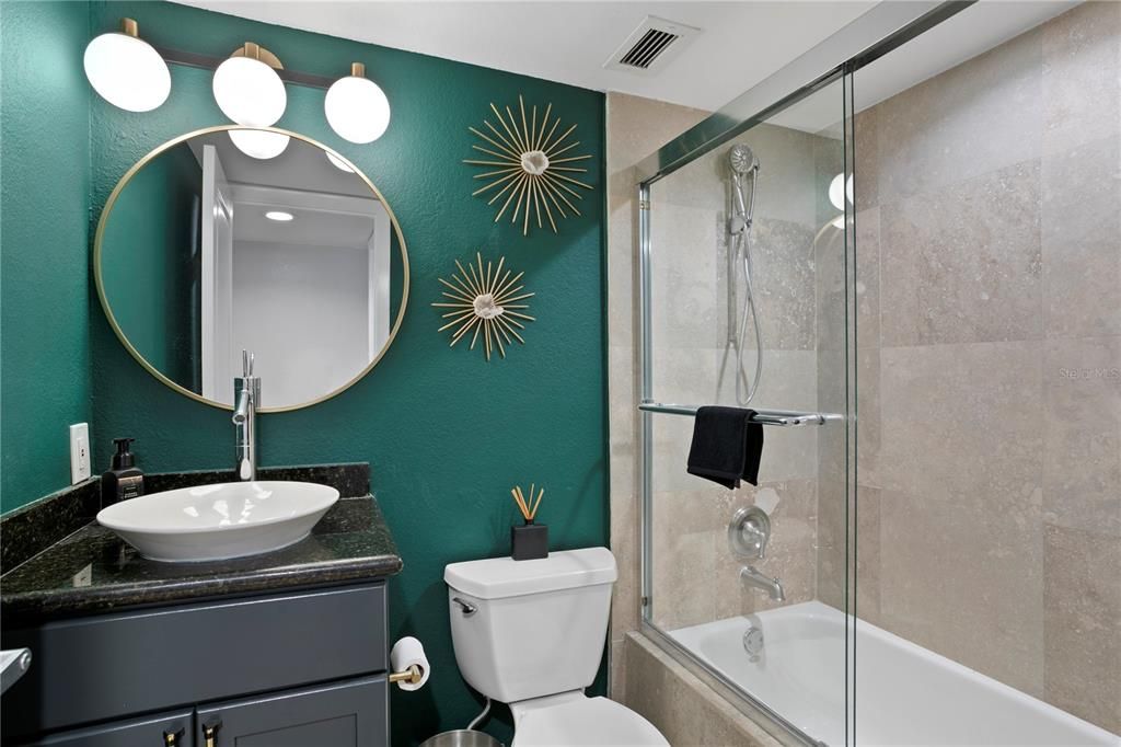 For Sale: $599,900 (3 beds, 2 baths, 1939 Square Feet)