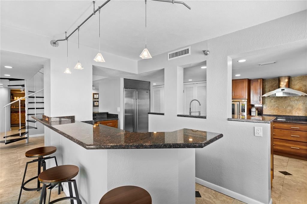 For Sale: $599,900 (3 beds, 2 baths, 1939 Square Feet)