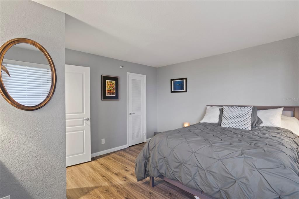 For Sale: $599,900 (3 beds, 2 baths, 1939 Square Feet)