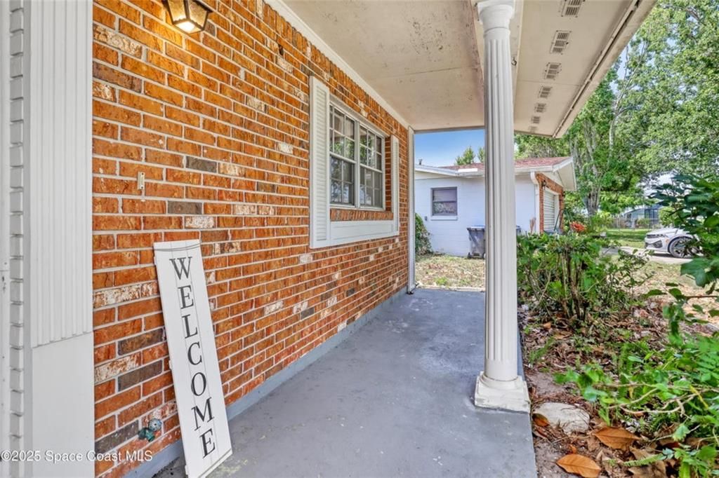 На продажу: $230,000 (3 спален, 2 ванн, 1119 Квадратных фут)