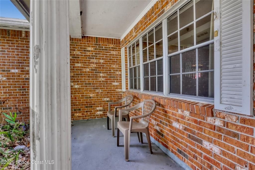 На продажу: $230,000 (3 спален, 2 ванн, 1119 Квадратных фут)