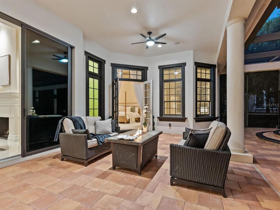 For Sale: $4,110,000 (4 beds, 4 baths, 5431 Square Feet)