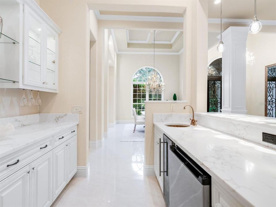 For Sale: $4,110,000 (4 beds, 4 baths, 5431 Square Feet)