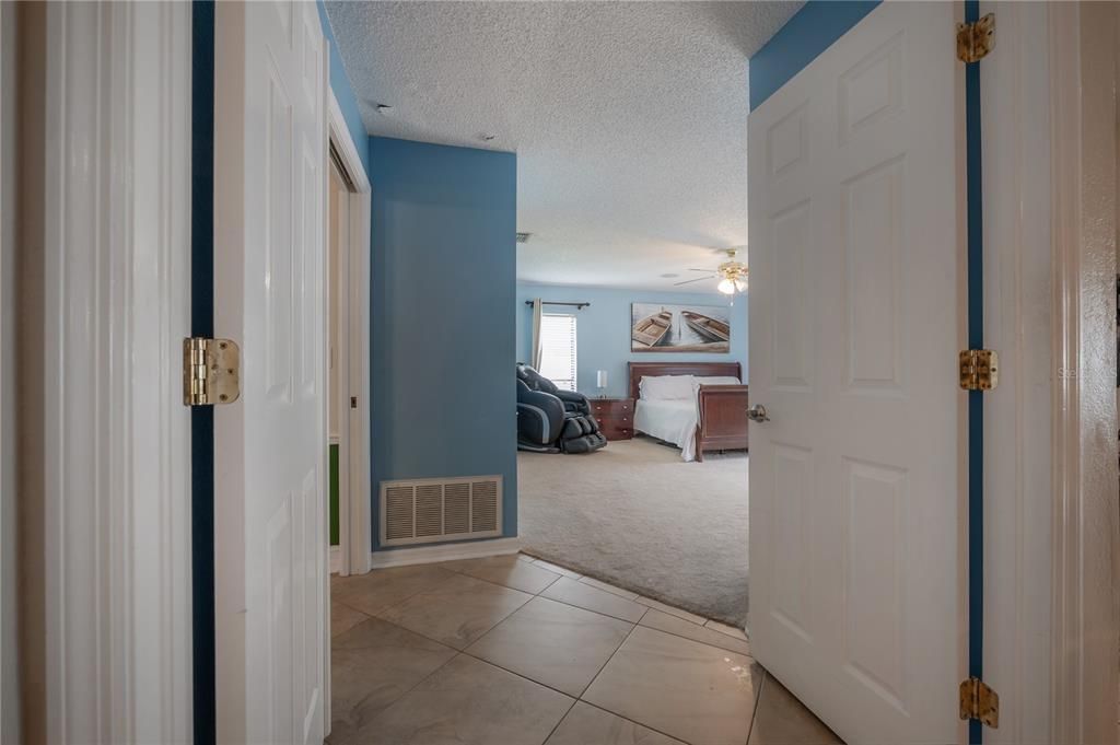 合同活跃: $725,000 (4 贝兹, 3 浴室, 3640 平方英尺)