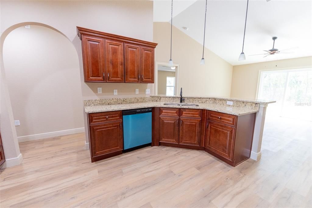 For Sale: $289,900 (3 beds, 2 baths, 1936 Square Feet)