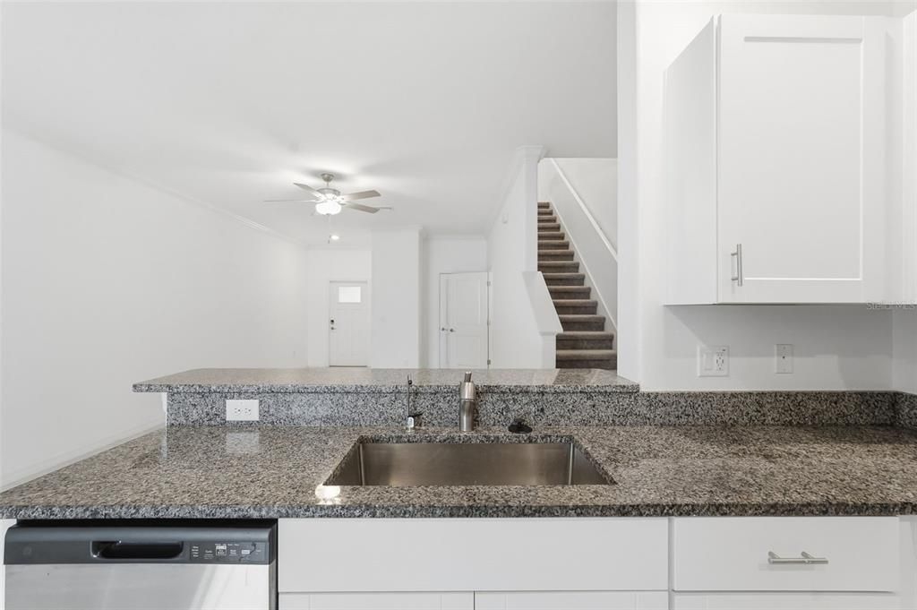 En Venta: $265,000 (3 camas, 2 baños, 1634 Pies cuadrados)