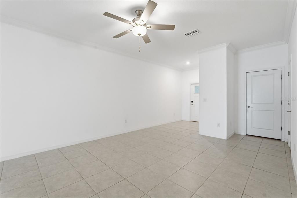 En Venta: $265,000 (3 camas, 2 baños, 1634 Pies cuadrados)