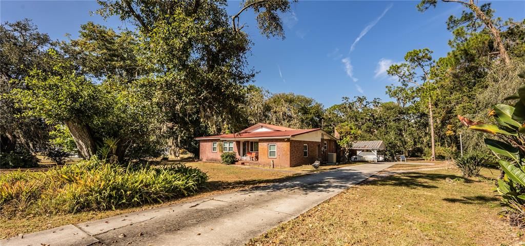 For Sale: $389,900 (4 beds, 2 baths, 2062 Square Feet)