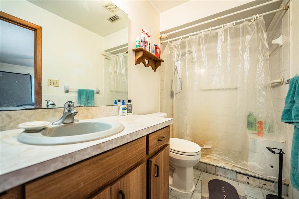 For Sale: $389,900 (4 beds, 2 baths, 2062 Square Feet)