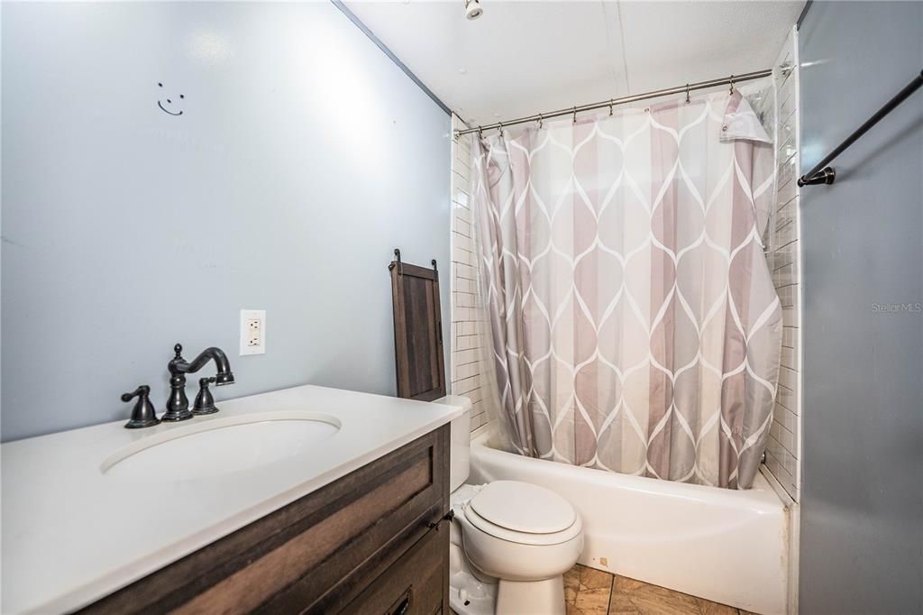 For Sale: $389,900 (4 beds, 2 baths, 2062 Square Feet)