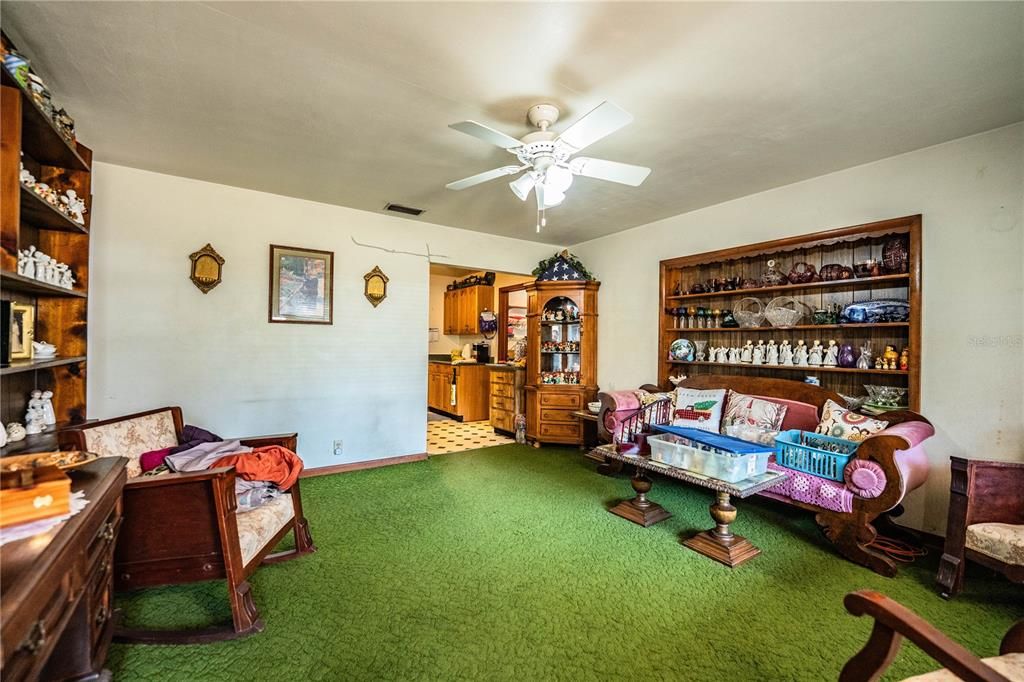 For Sale: $389,900 (4 beds, 2 baths, 2062 Square Feet)