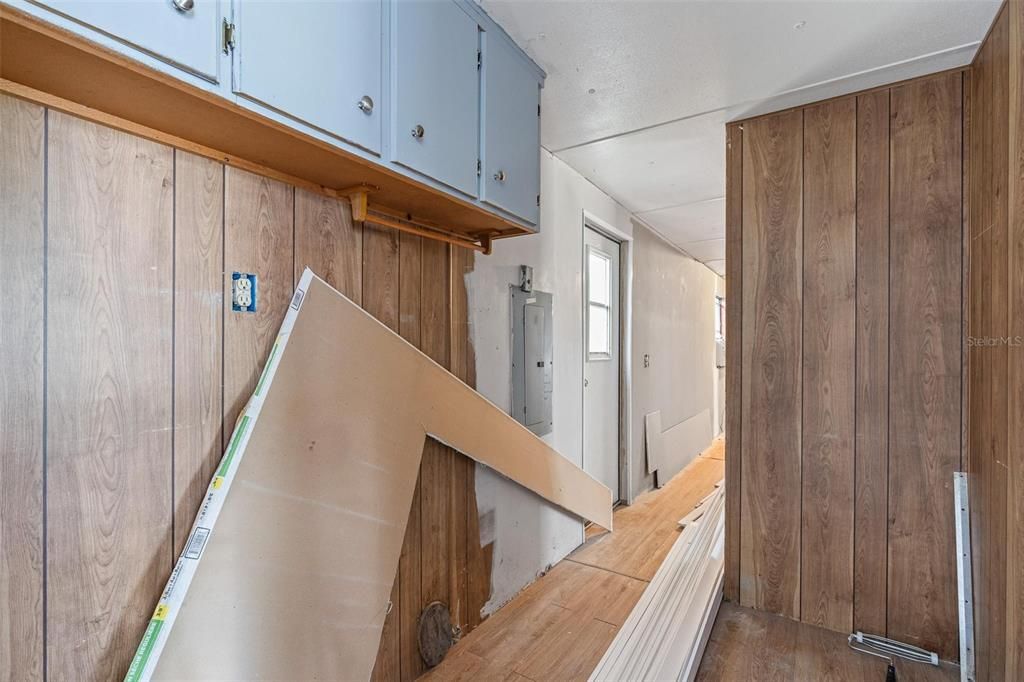 На продажу: $139,998 (3 спален, 2 ванн, 784 Квадратных фут)