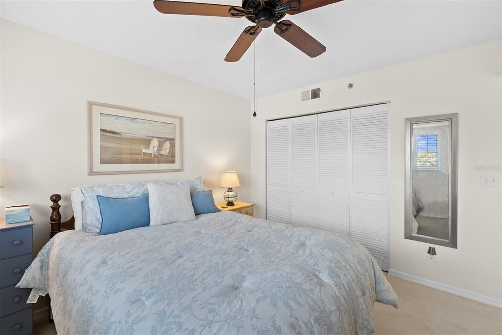 Activo con contrato: $234,900 (2 camas, 2 baños, 1185 Pies cuadrados)