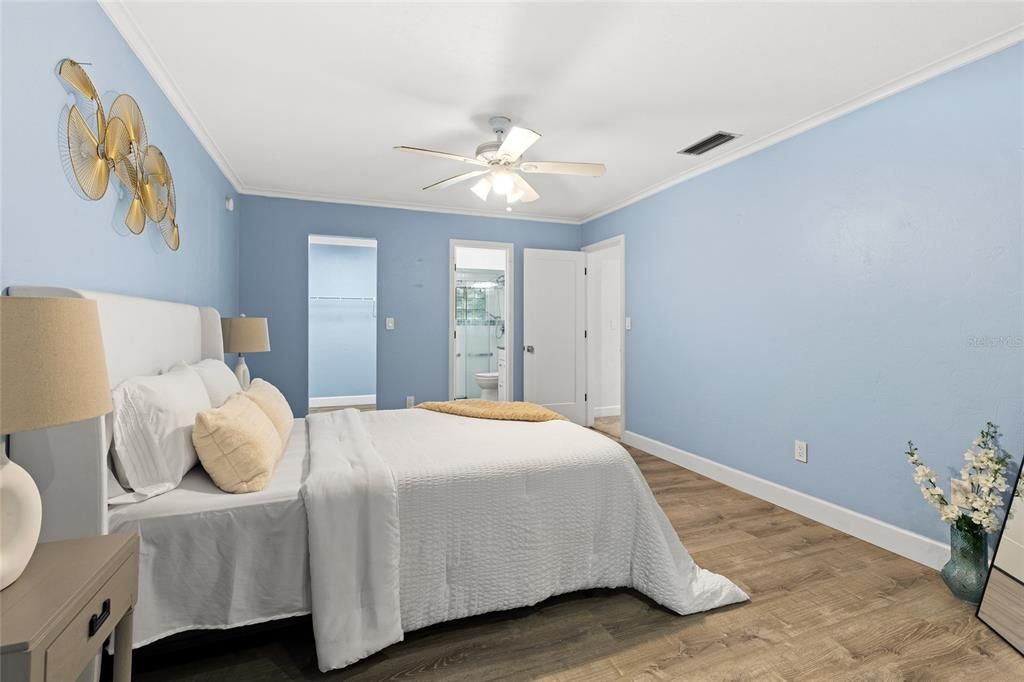 Active With Contract: $449,900 (3 beds, 2 baths, 1862 Square Feet)