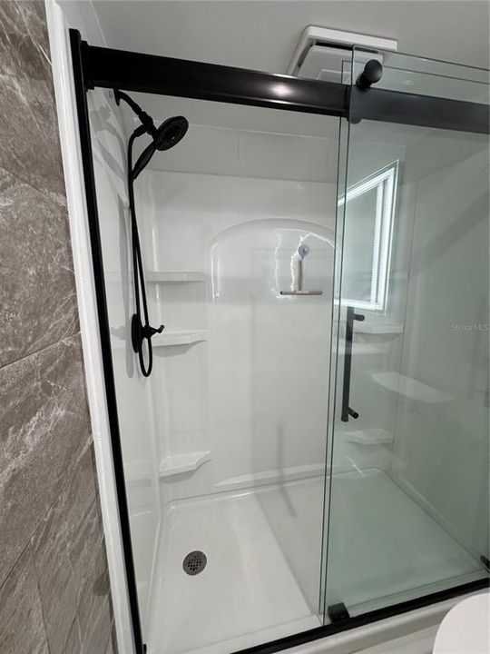 For Rent: $1,650 (2 beds, 2 baths, 914 Square Feet)