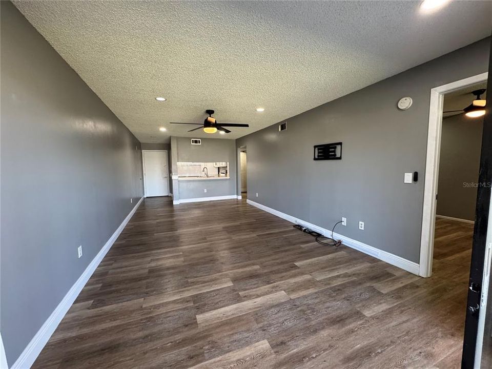 For Rent: $1,650 (2 beds, 2 baths, 914 Square Feet)