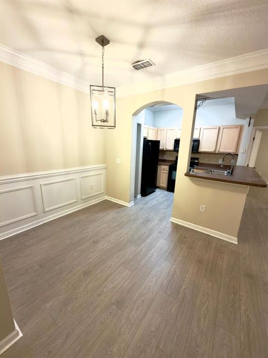 出租: $2,000 (2 贝兹, 2 浴室, 1107 平方英尺)