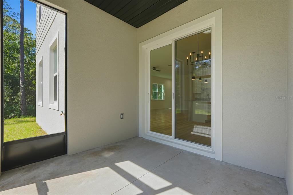 待售: $650,000 (6 贝兹, 0 浴室, 4170 平方英尺)