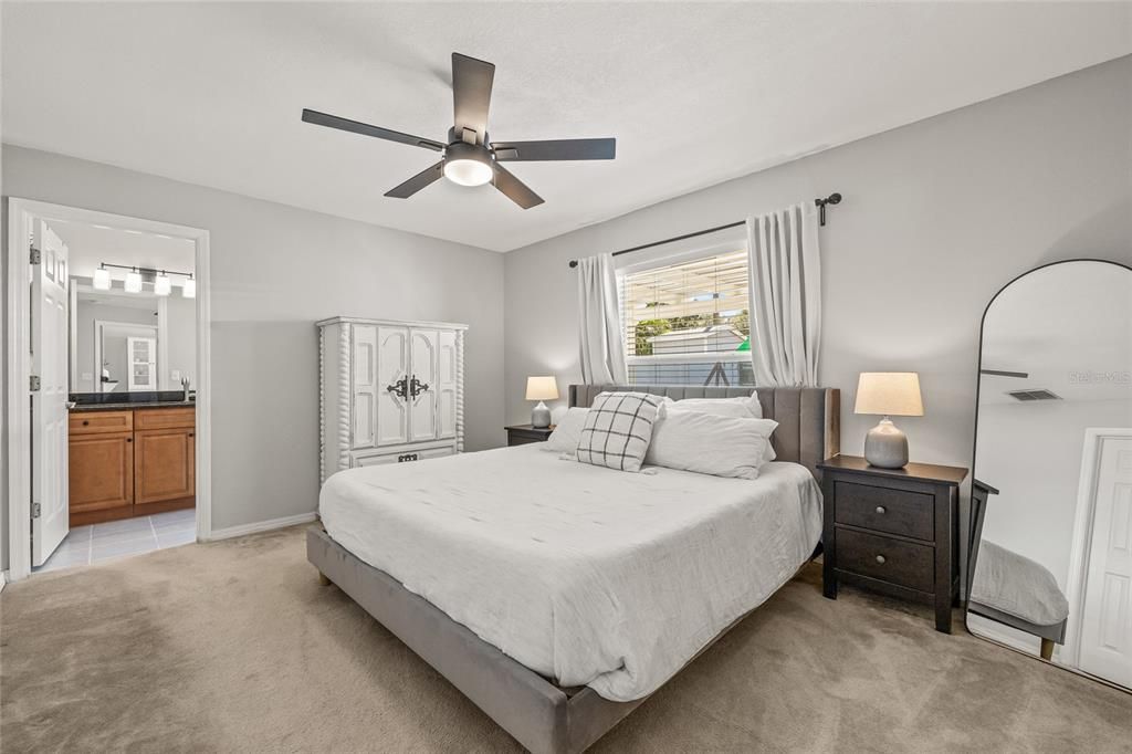 Active With Contract: $485,000 (3 beds, 2 baths, 1238 Square Feet)