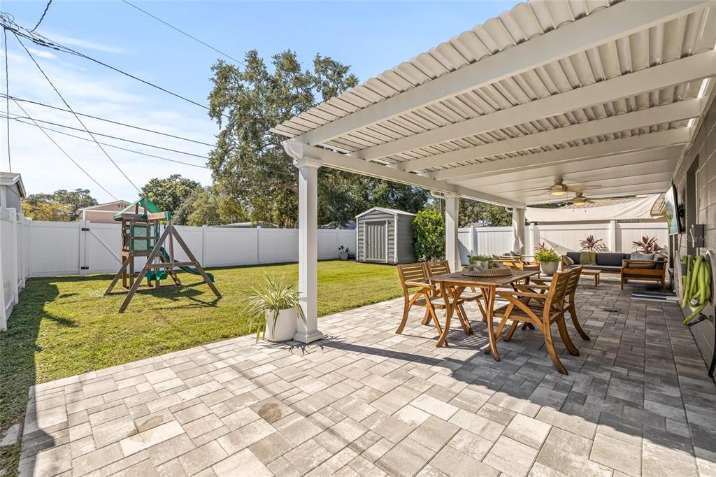 Active With Contract: $485,000 (3 beds, 2 baths, 1238 Square Feet)