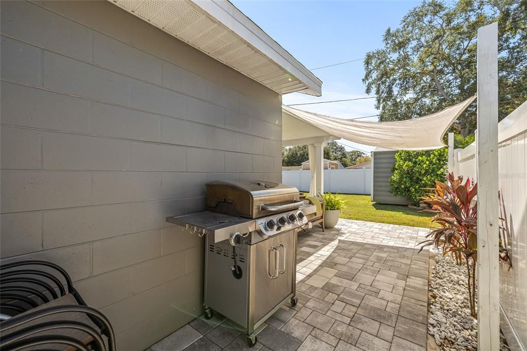 Active With Contract: $485,000 (3 beds, 2 baths, 1238 Square Feet)