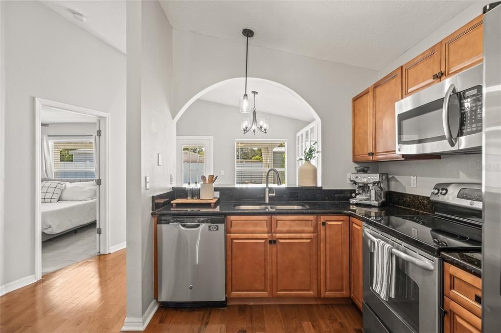 Active With Contract: $485,000 (3 beds, 2 baths, 1238 Square Feet)