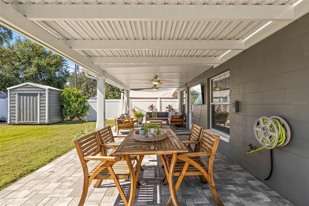 Active With Contract: $485,000 (3 beds, 2 baths, 1238 Square Feet)