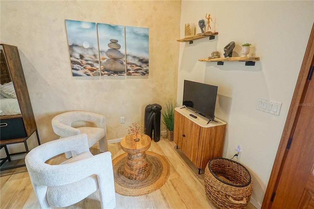 出租: $3,800 (2 贝兹, 1 浴室, 1168 平方英尺)