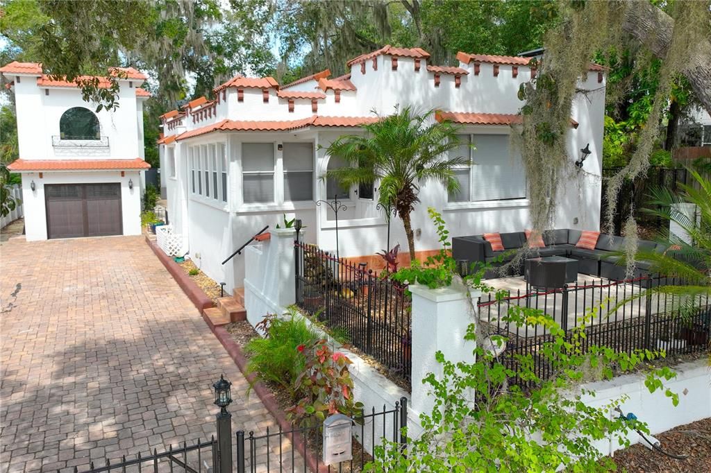 出租: $3,800 (2 贝兹, 1 浴室, 1168 平方英尺)