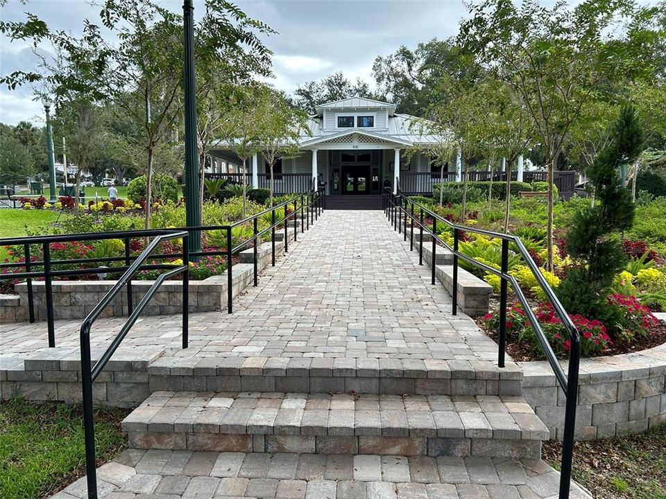 出租: $3,800 (2 贝兹, 1 浴室, 1168 平方英尺)