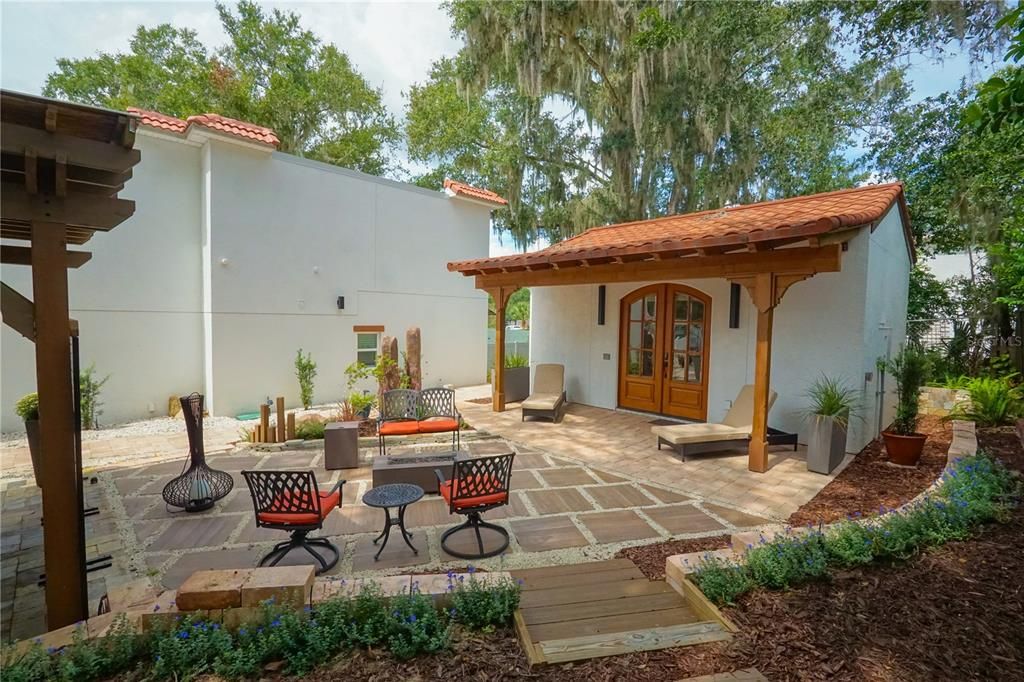 出租: $3,800 (2 贝兹, 1 浴室, 1168 平方英尺)