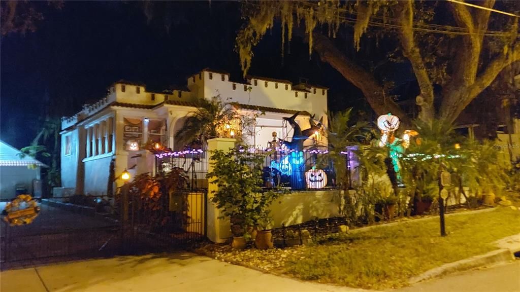 出租: $3,800 (2 贝兹, 1 浴室, 1168 平方英尺)