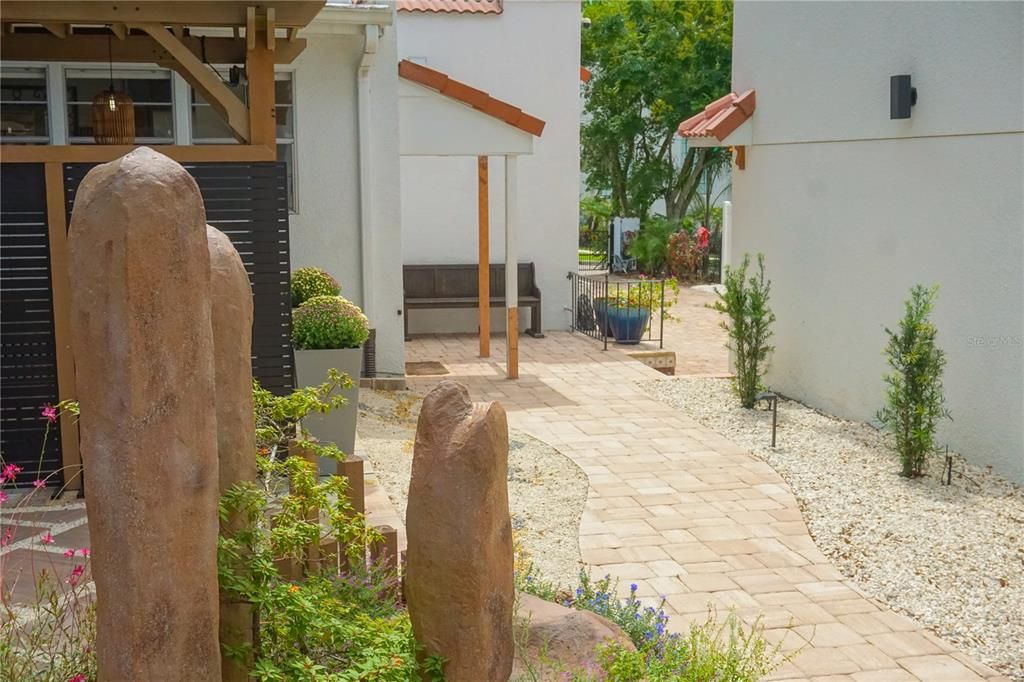 出租: $3,800 (2 贝兹, 1 浴室, 1168 平方英尺)