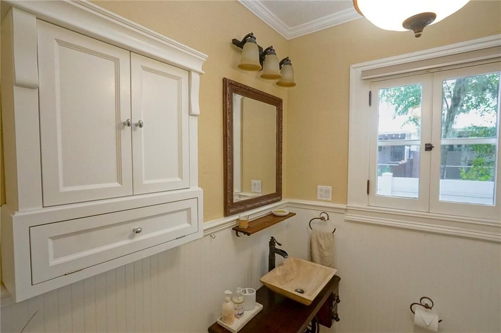 出租: $3,800 (2 贝兹, 1 浴室, 1168 平方英尺)