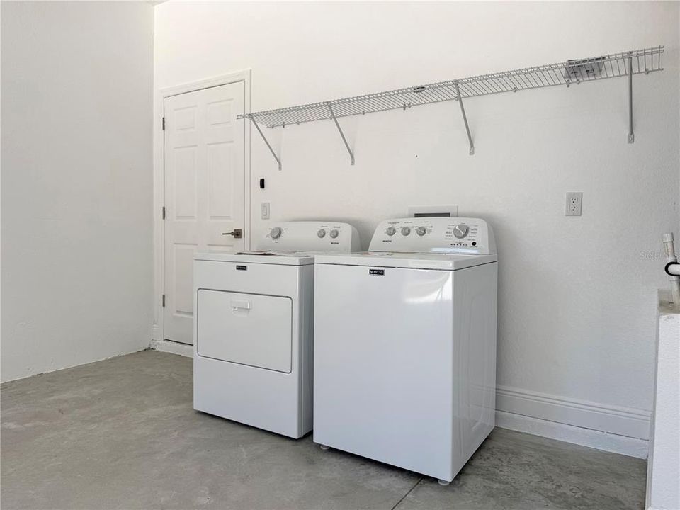 For Sale: $269,900 (3 beds, 2 baths, 1251 Square Feet)