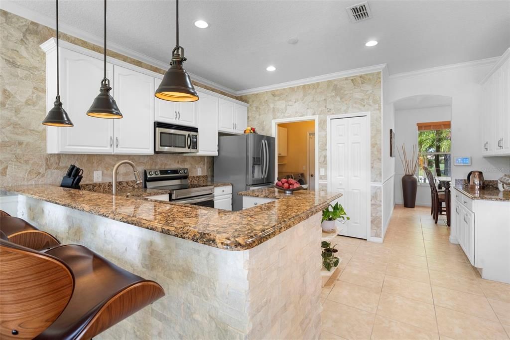 For Sale: $459,900 (4 beds, 3 baths, 2341 Square Feet)