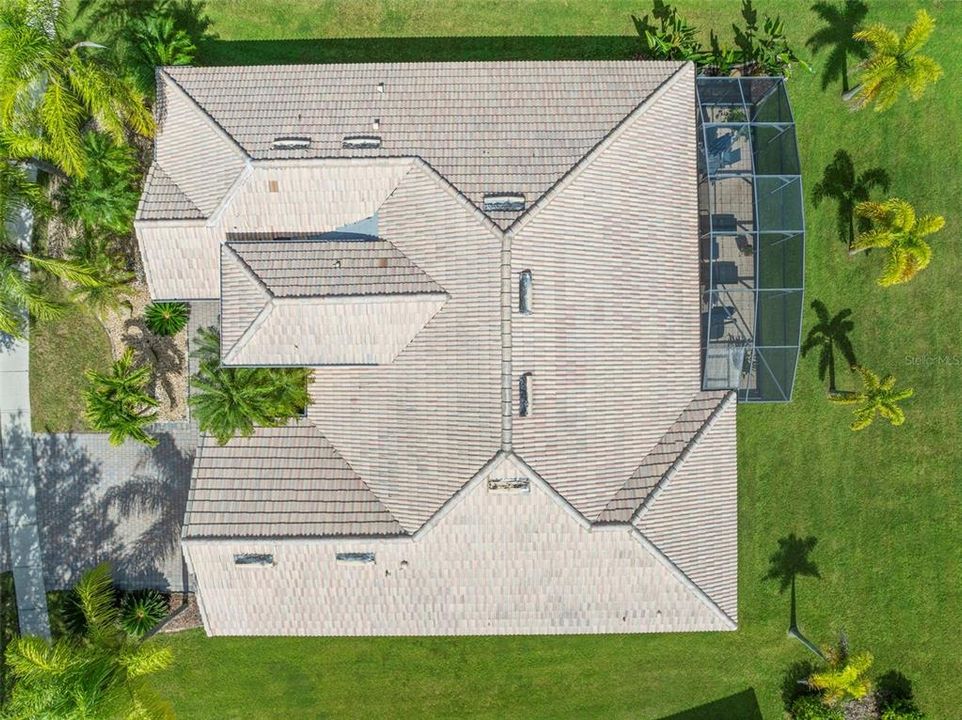 For Sale: $459,900 (4 beds, 3 baths, 2341 Square Feet)