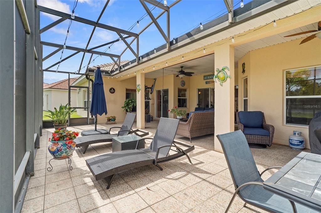 For Sale: $459,900 (4 beds, 3 baths, 2341 Square Feet)