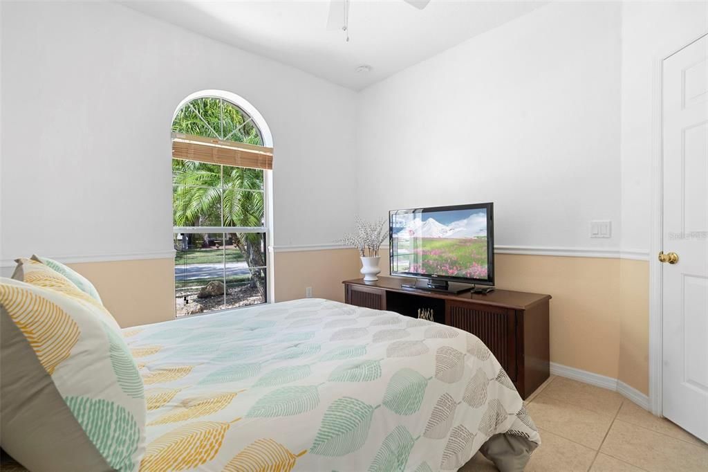 For Sale: $459,900 (4 beds, 3 baths, 2341 Square Feet)