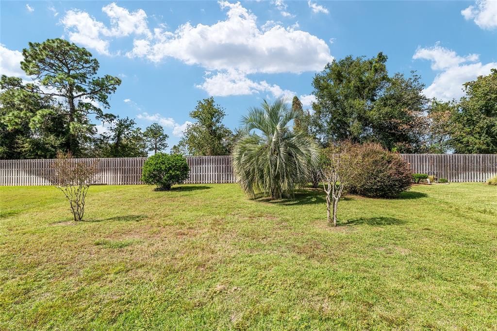 Active With Contract: $259,999 (2 beds, 2 baths, 1346 Square Feet)