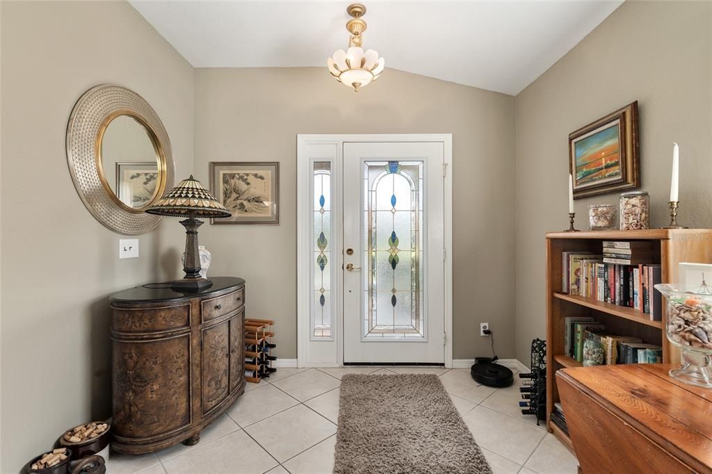 Active With Contract: $259,999 (2 beds, 2 baths, 1346 Square Feet)