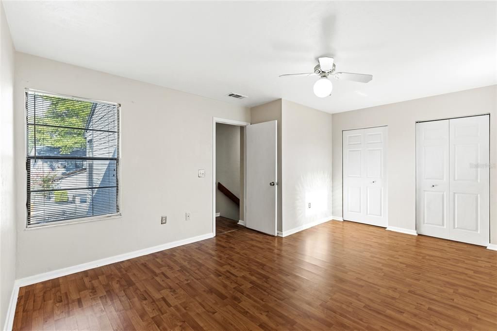 For Rent: $1,400 (3 beds, 2 baths, 1321 Square Feet)