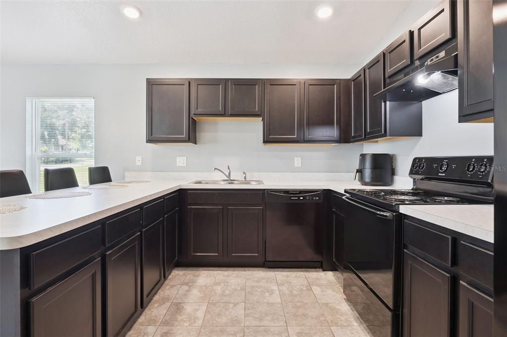 For Sale: $295,000 (4 beds, 2 baths, 1617 Square Feet)