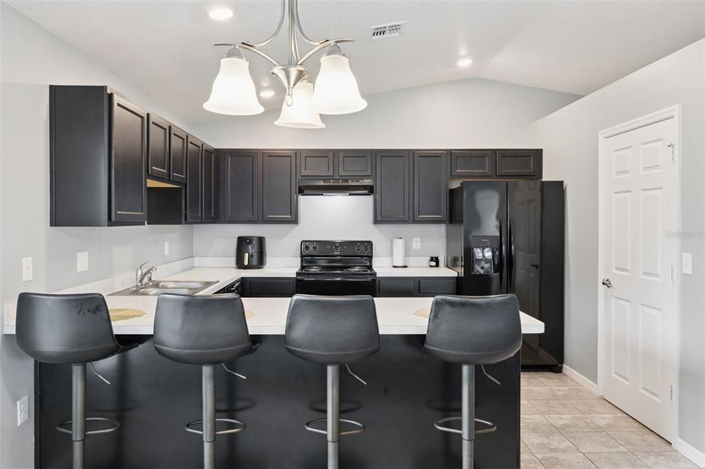 For Sale: $295,000 (4 beds, 2 baths, 1617 Square Feet)