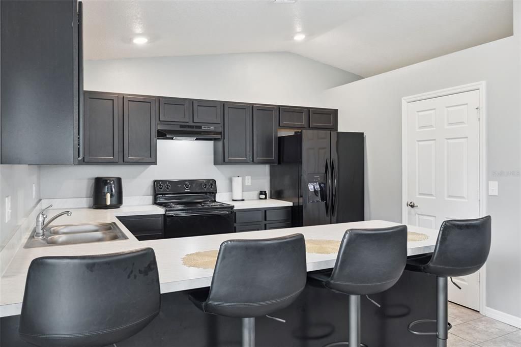 For Sale: $295,000 (4 beds, 2 baths, 1617 Square Feet)