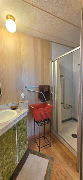 En Venta: $69,900 (2 camas, 2 baños, 832 Pies cuadrados)