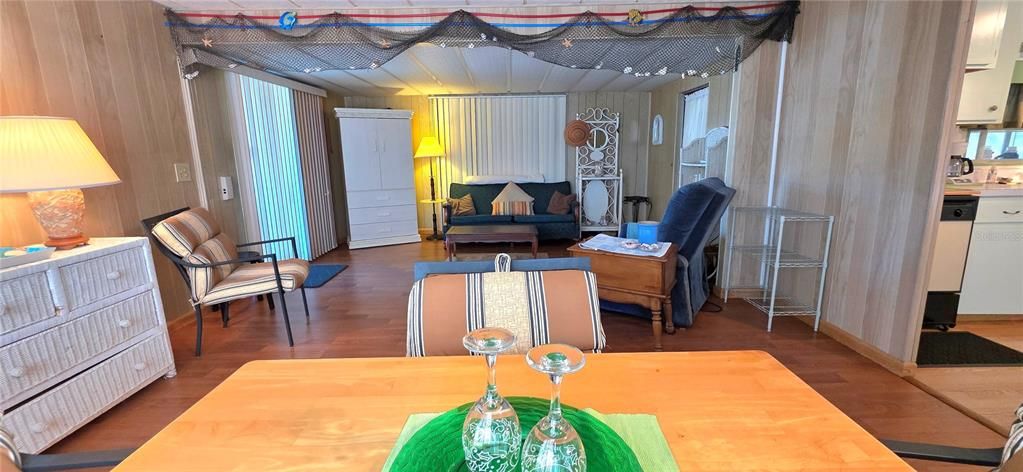 En Venta: $69,900 (2 camas, 2 baños, 832 Pies cuadrados)