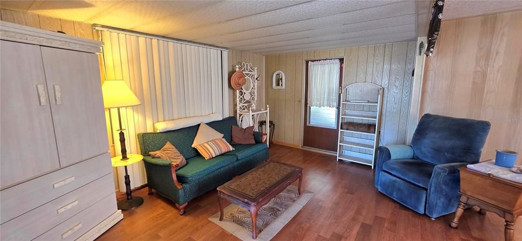 En Venta: $69,900 (2 camas, 2 baños, 832 Pies cuadrados)